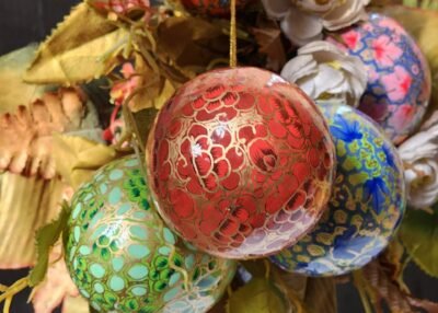 Christmas ornaments hanging decor balls paper mache (set of 4)