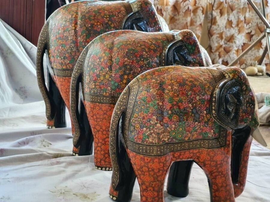 Elephant figurine family of 3 | Unique gifts