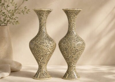 Metallic vase for bride