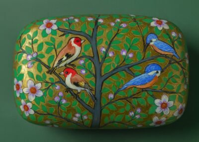 Papier
mache box Kashmir (7×4×3 inches) – Gold Floral & Bird Art